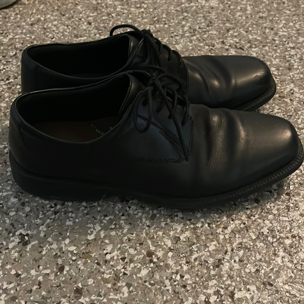 Bostonian Black Leather Dress Shoes
